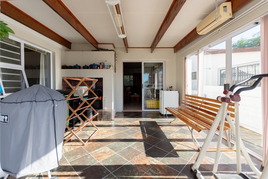 5 Bedroom Property for Sale in Port Owen Western Cape